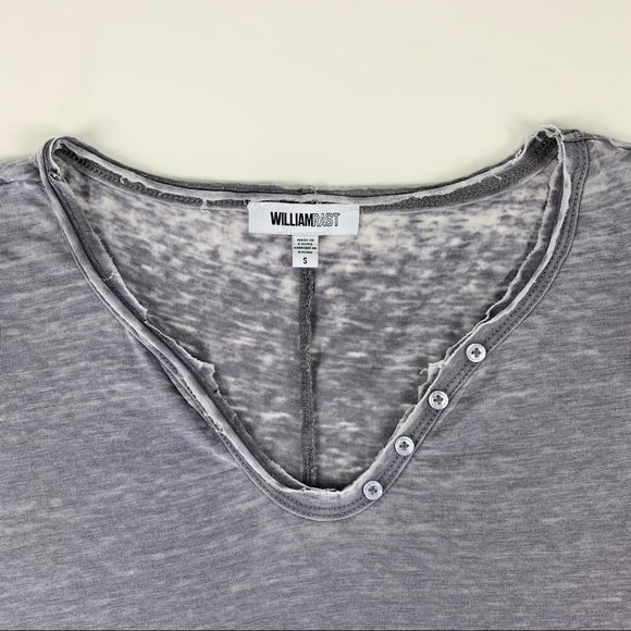 NEW William Rast Cooper Henley Distressed T-Shirt Top Gray Women’s Size Small - Picture 9 of 14